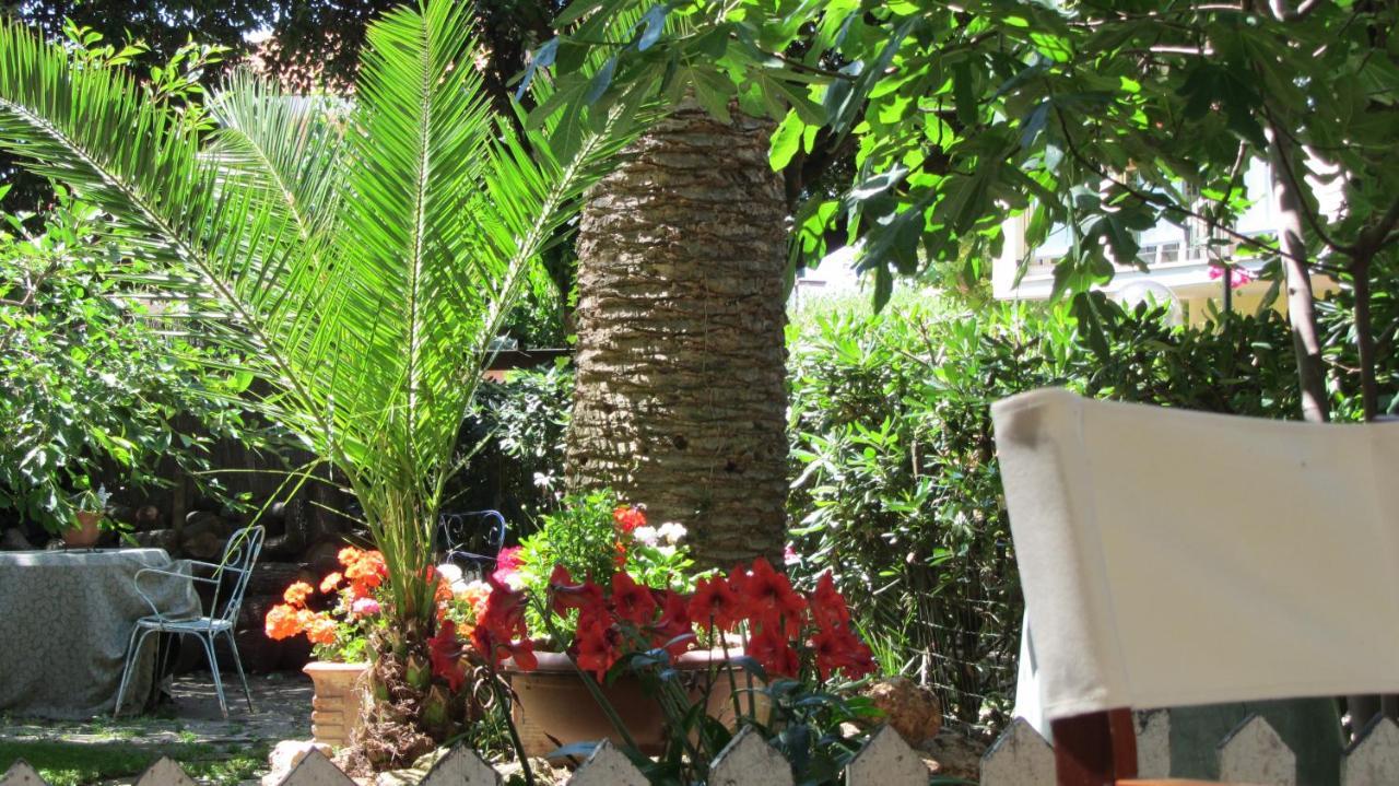 Hotel Ausonia Follonica Esterno foto