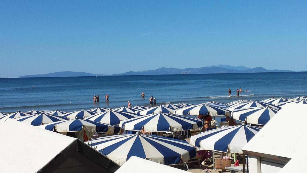 Hotel Ausonia Follonica Esterno foto