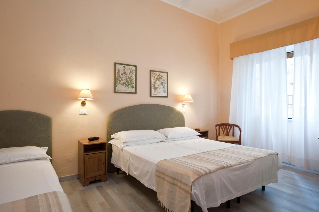 Hotel Ausonia Follonica Esterno foto