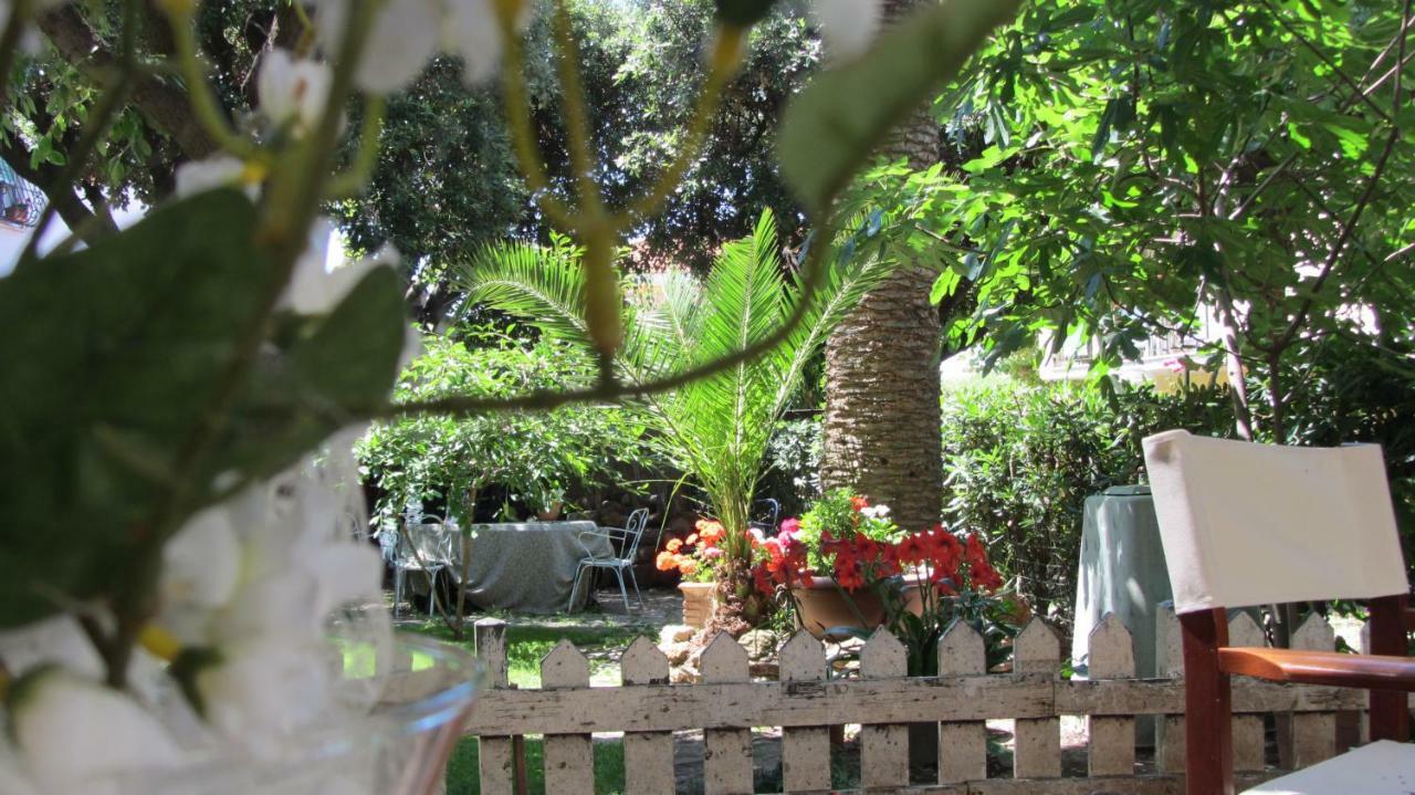 Hotel Ausonia Follonica Esterno foto